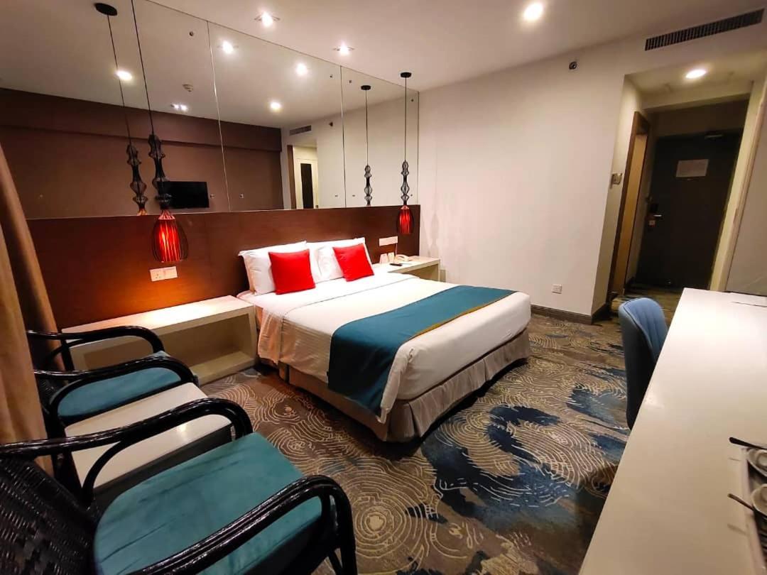 Capital Hotel